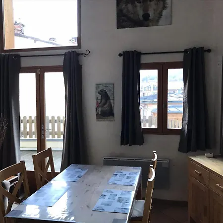 Ski Lodge ברידס-לס-באן