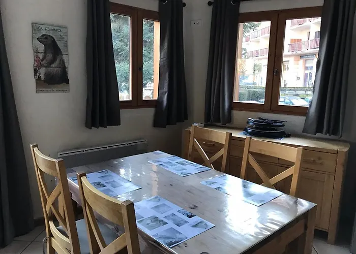 Ski Lodge *